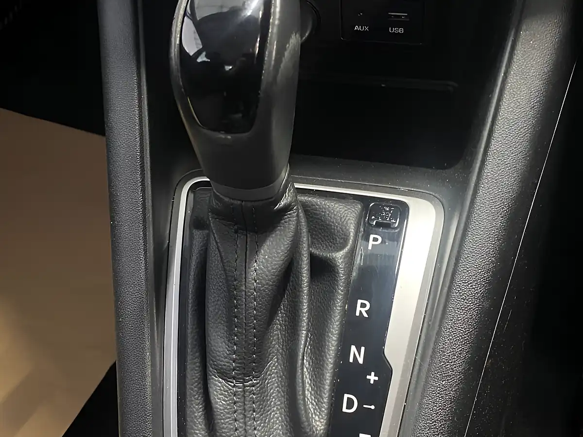Used 2017 Hyundai Ix20 Se Blue - Interior and Exterior details 9
