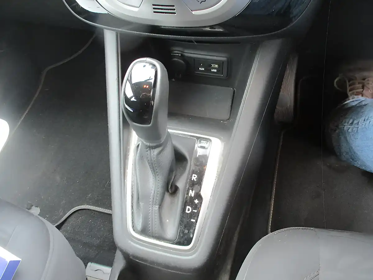 Used 2017 Hyundai ix20 Se Fiery Red - Interior and Exterior details 12