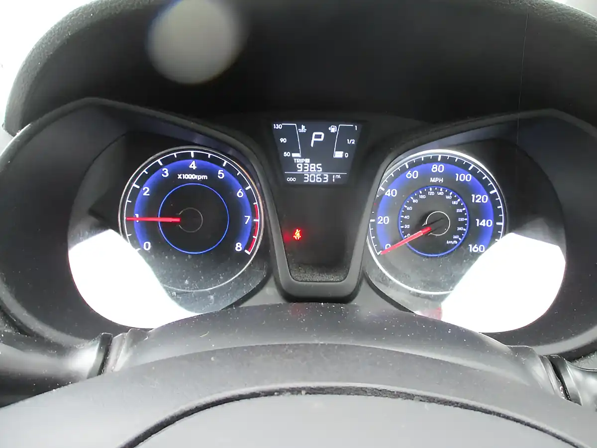 Used 2017 Hyundai ix20 Se Fiery Red - Interior and Exterior details 13
