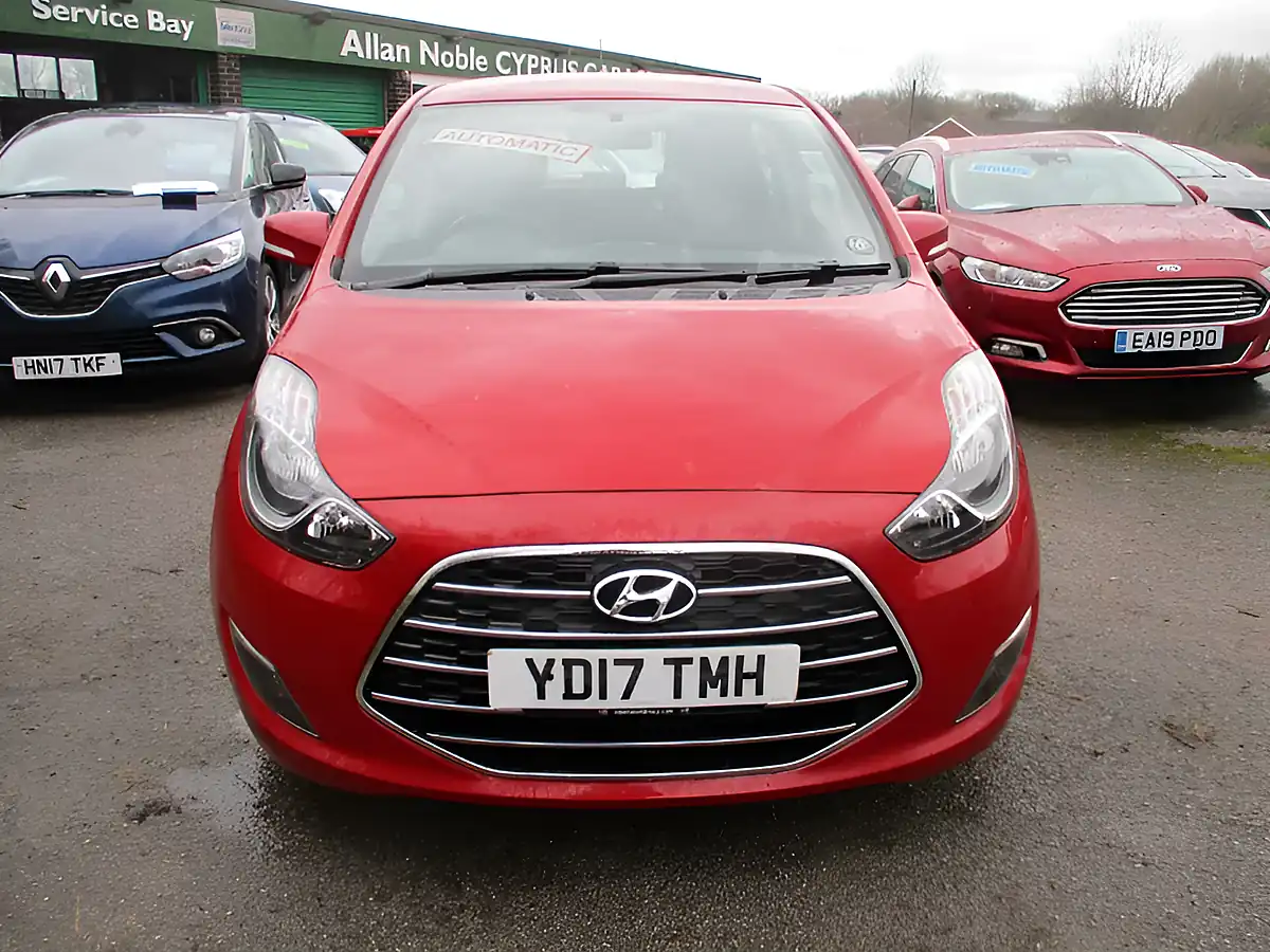 Used 2017 Hyundai ix20 Se Fiery Red - Interior and Exterior details 2