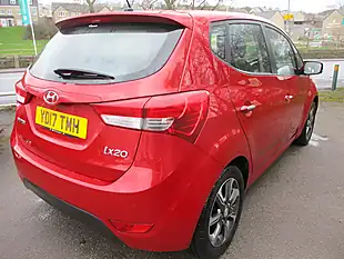 Used 2017 Hyundai ix20 Se Fiery Red - Interior and Exterior details 5
