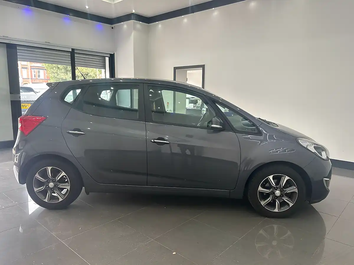 Used 2017 Hyundai Ix20 Se Nav Grey - Interior and Exterior details 10
