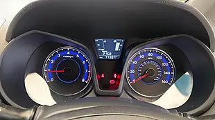 Used 2017 Hyundai Ix20 Se Polar White - Interior and Exterior details 7