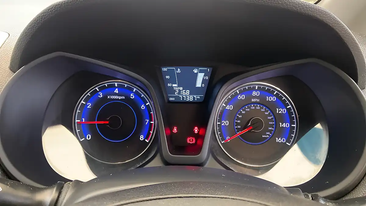 Used 2017 Hyundai Ix20 Se Polar White - Interior and Exterior details 7