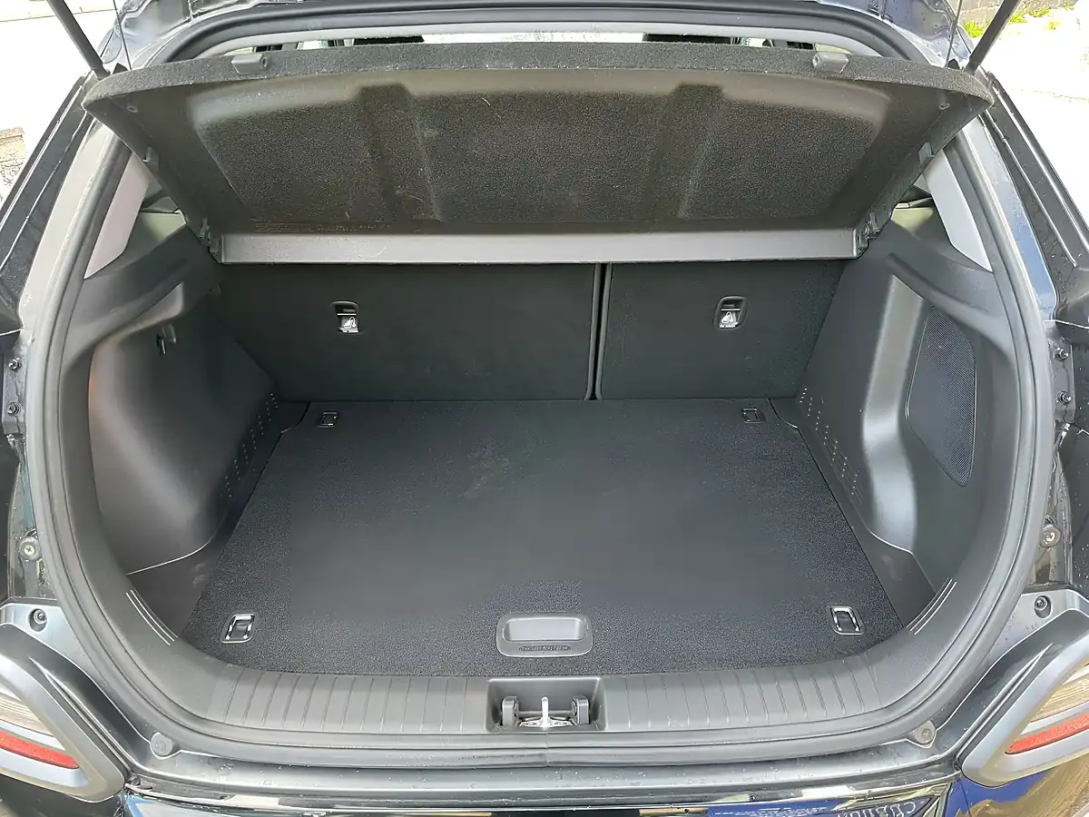 Used 2017 Hyundai Kona Blue Drive Premium Black - Interior and Exterior details 5