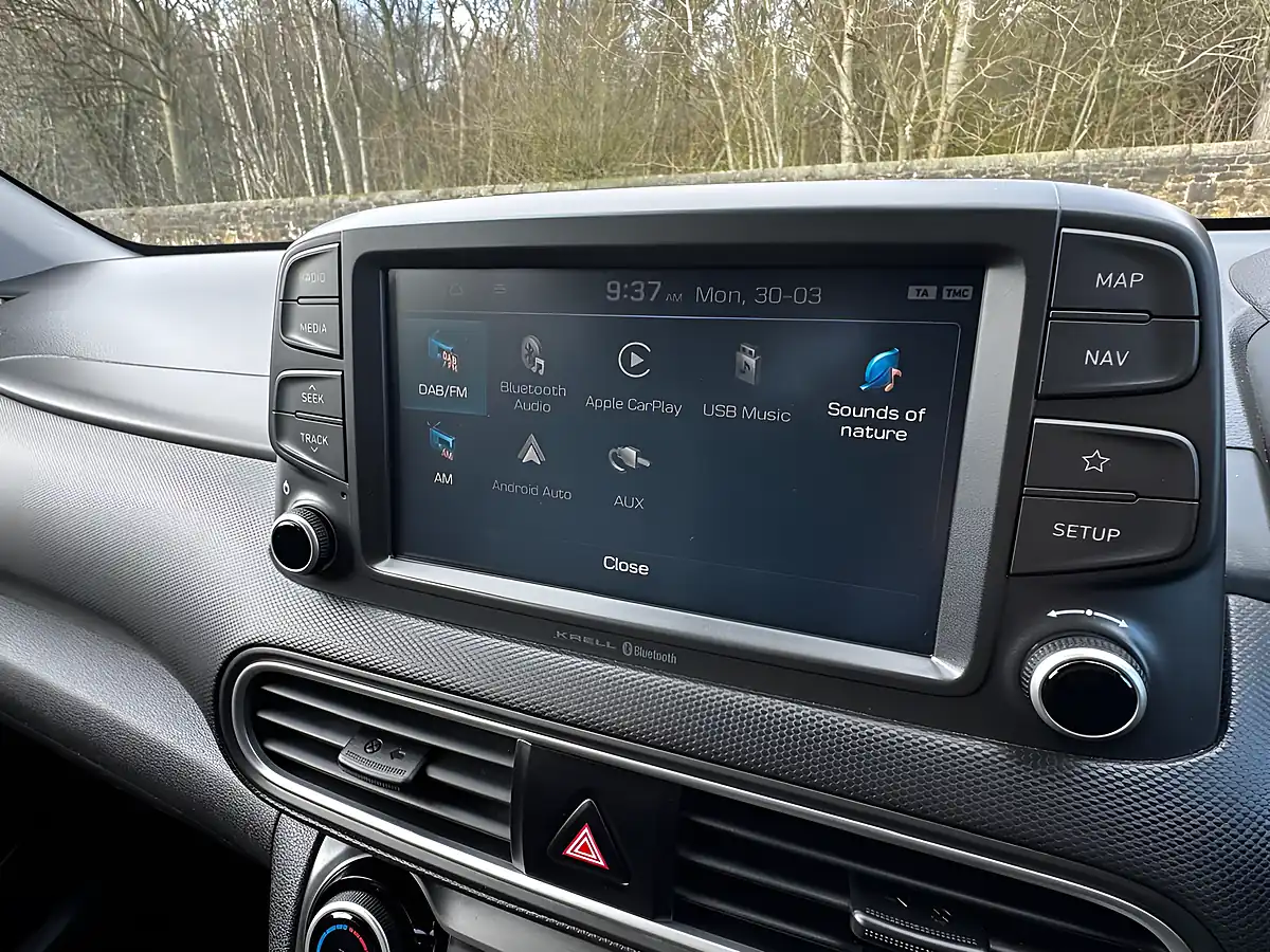 Used 2017 Hyundai Kona Premium Se Lake Silver - Interior and Exterior details 14