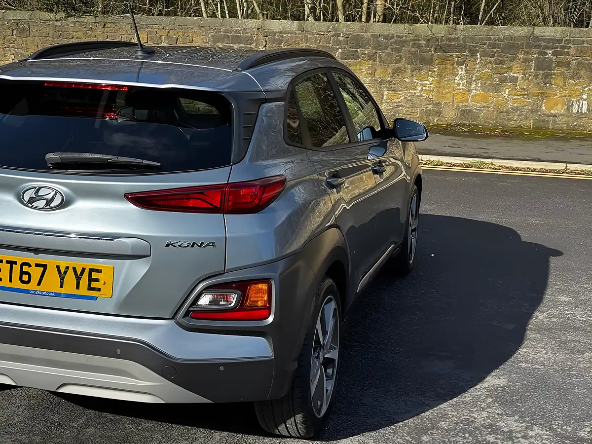 Used 2017 Hyundai Kona Premium Se Lake Silver - Interior and Exterior details 19