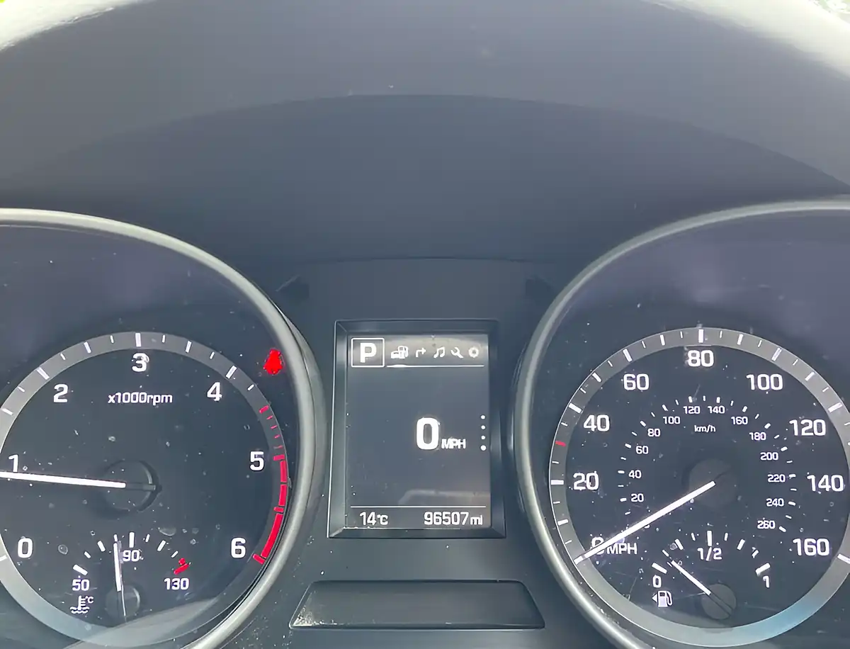 Used 2017 Hyundai Santa Fe Premium Blue Drive Red Merlot - Interior and Exterior details 12