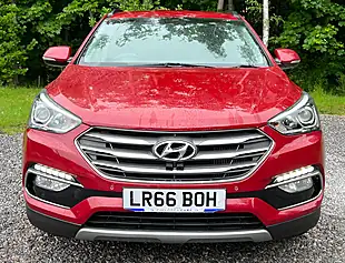 Used 2017 Hyundai Santa Fe Premium Blue Drive Red Merlot - Interior and Exterior details 9