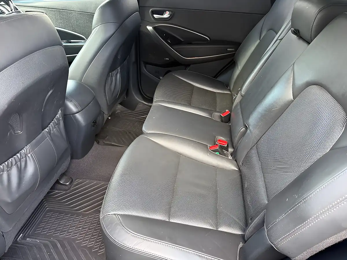 Used 2017 Hyundai Santa Fe Premium Se Blue - Interior and Exterior details 13