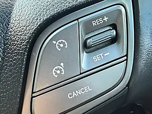Used 2017 Hyundai Santa Fe Premium Se Blue - Interior and Exterior details 17