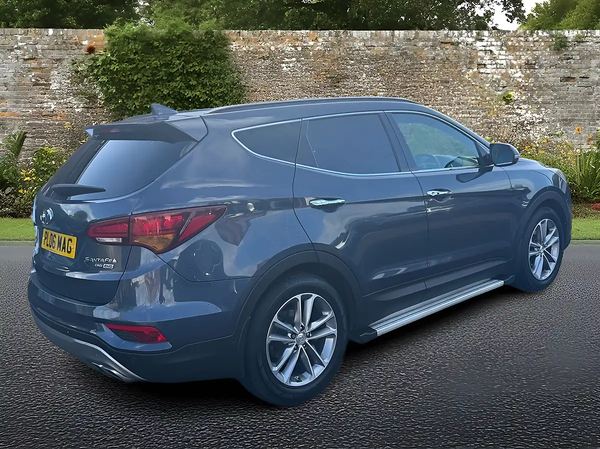 Used 2017 Hyundai Santa Fe Premium Se Blue - Interior and Exterior details 7