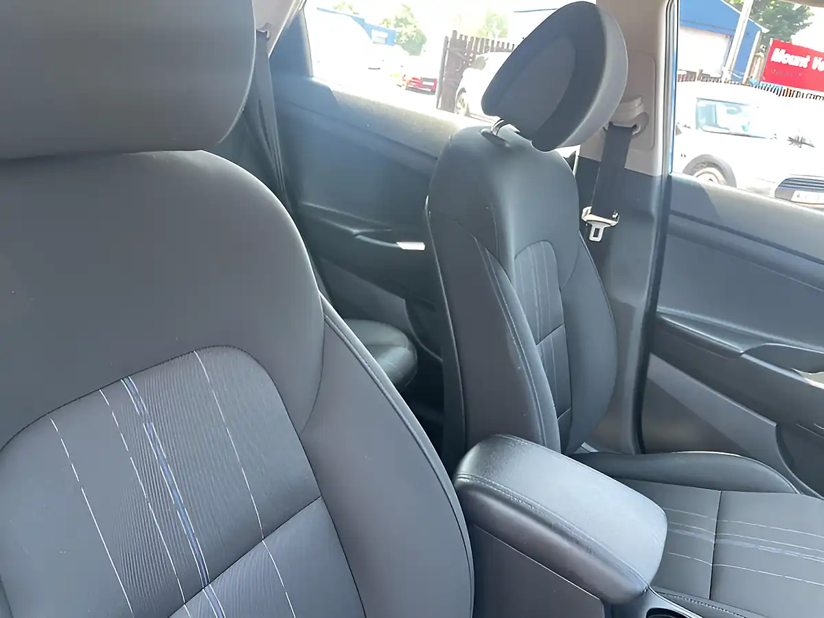 Used 2017 Hyundai Tucson Blue Drive S Blue - Interior and Exterior details 10