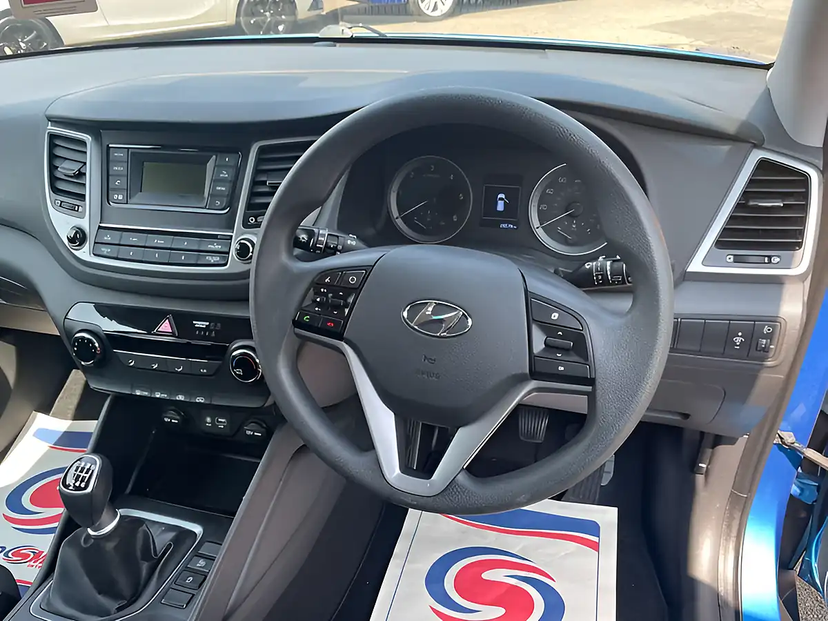 Used 2017 Hyundai Tucson Blue Drive S Blue - Interior and Exterior details 11
