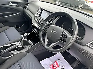 Used 2017 Hyundai Tucson Blue Drive Se Nav Silver - Interior and Exterior details 10