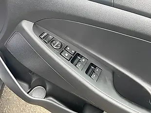 Used 2017 Hyundai Tucson Blue Drive Se Nav Silver - Interior and Exterior details 13
