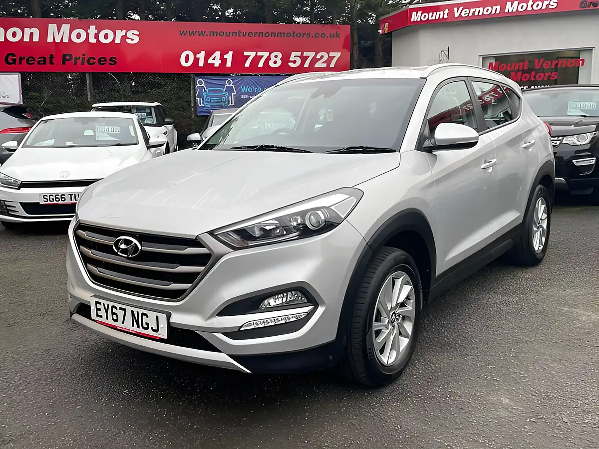 Used 2017 Hyundai Tucson Blue Drive Se Nav Silver - Interior and Exterior details 4