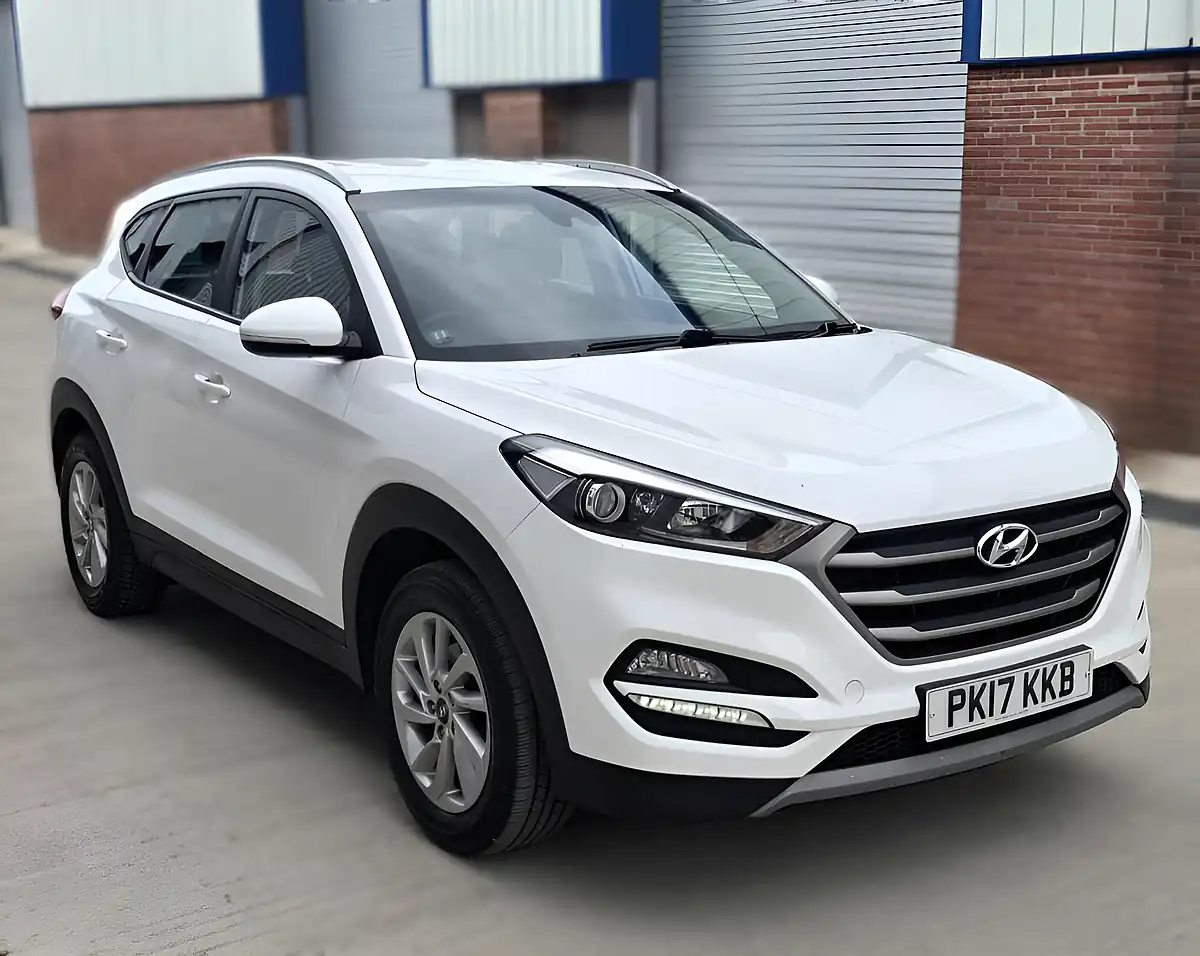 Used 2017 Hyundai Tucson Blue Drive Se Nav White - Front View