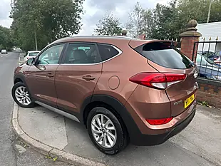 Used 2017 Hyundai Tucson Premium Bronze - Interior and Exterior details 4