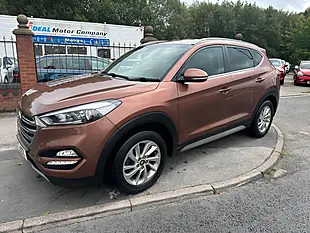 Used 2017 Hyundai Tucson Premium Bronze - Interior and Exterior details 9