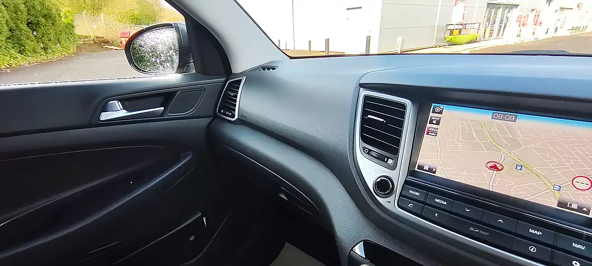 Used 2017 Hyundai Tucson Premium Micron Grey - Interior and Exterior details 18