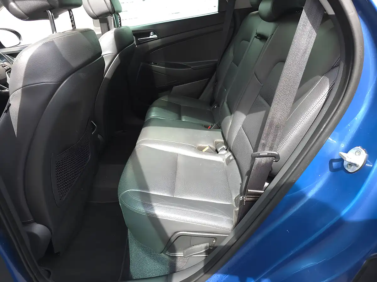 Used 2017 Hyundai Tucson Premium Se Blue - Interior and Exterior details 15