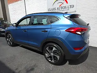 Used 2017 Hyundai Tucson Premium Se Blue - Interior and Exterior details 4