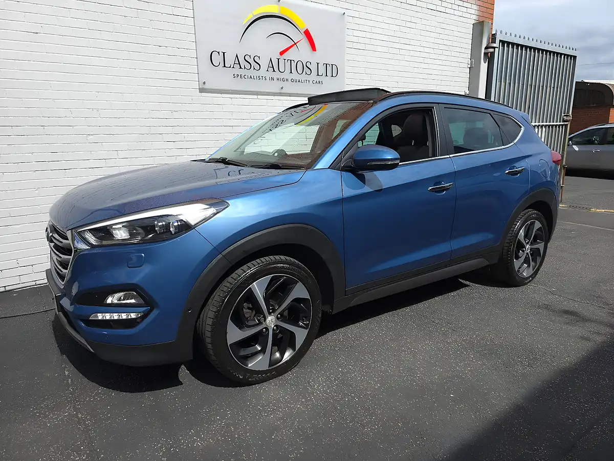Used 2017 Hyundai Tucson Premium Se Blue - Interior and Exterior details 6