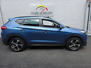 Used 2017 Hyundai Tucson Premium Se Blue - Interior and Exterior details 9