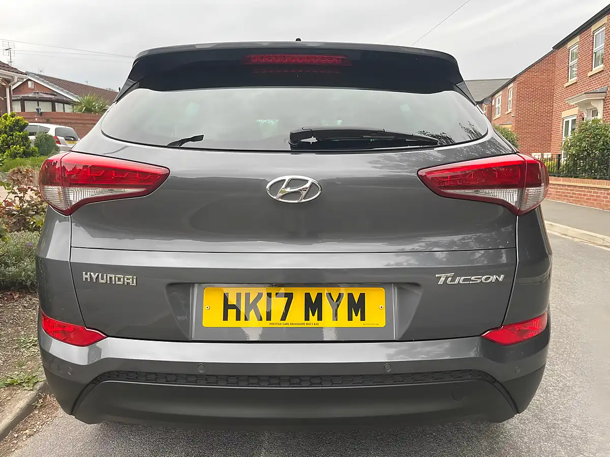 Used 2017 Hyundai Tucson Premium Se Grey - Interior and Exterior details 9