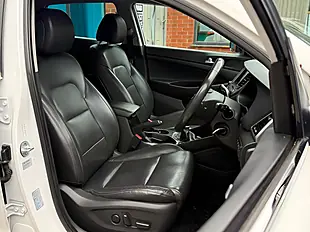 Used 2017 Hyundai Tucson Premium White - Interior and Exterior details 14
