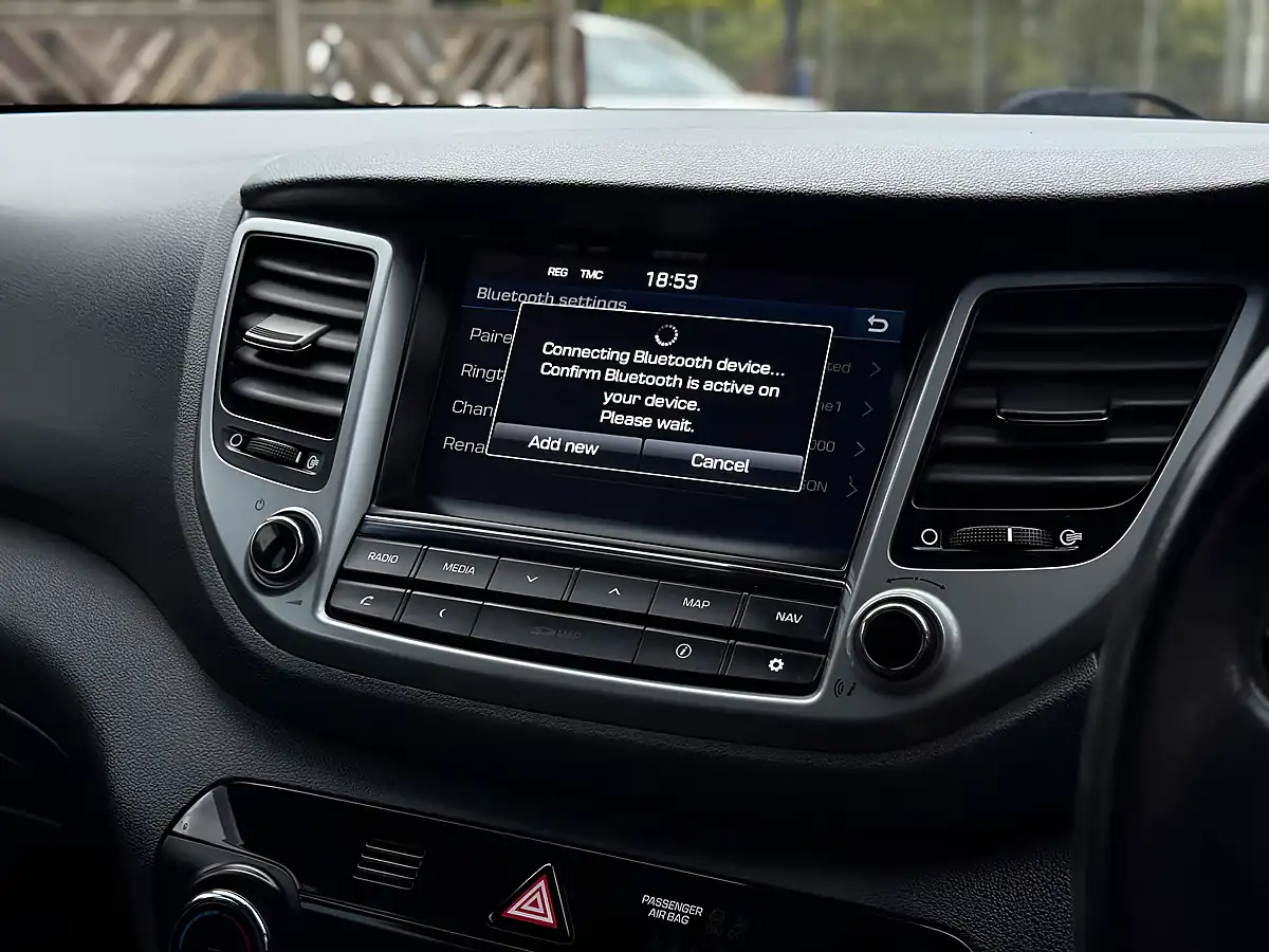 Used 2017 Hyundai Tucson Premium White - Interior and Exterior details 19