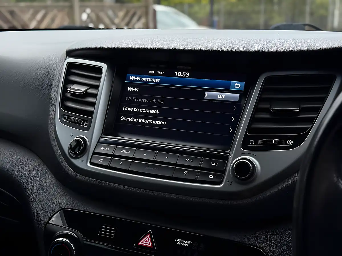 Used 2017 Hyundai Tucson Premium White - Interior and Exterior details 20