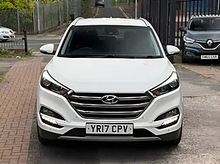 Used 2017 Hyundai Tucson Premium White - Interior and Exterior details 3