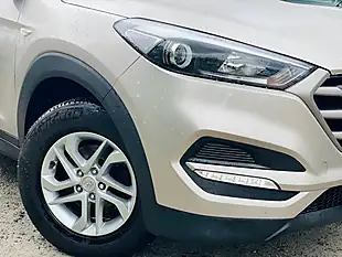 Used 2017 Hyundai Tucson S-Drive White - Interior and Exterior details 12