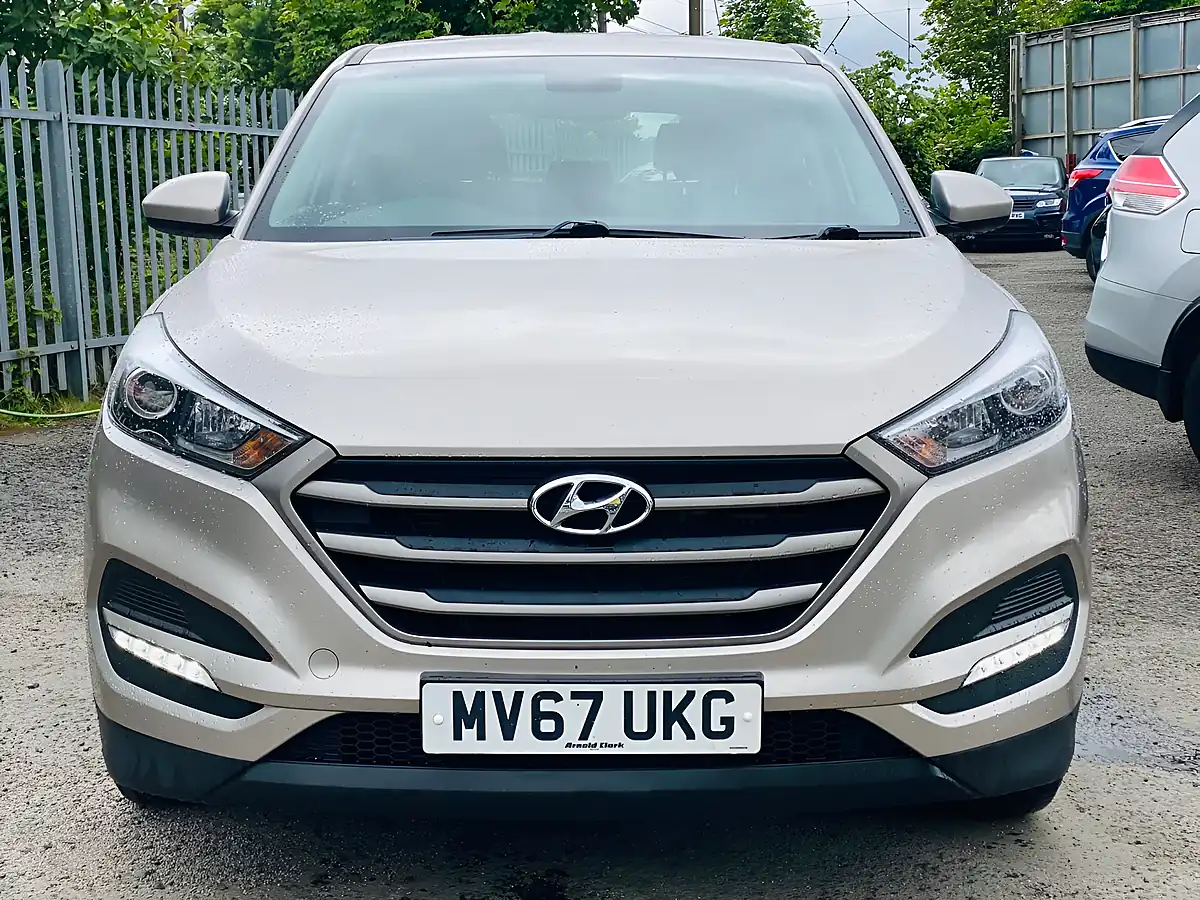 Used 2017 Hyundai Tucson S-Drive White - Interior and Exterior details 2
