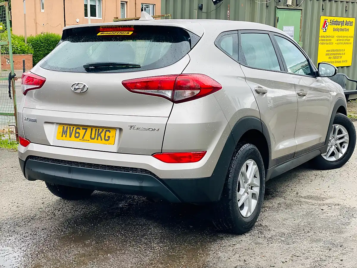 Used 2017 Hyundai Tucson S-Drive White - Interior and Exterior details 7