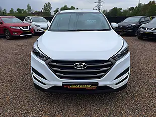 Used 2017 Hyundai Tucson S White - Interior and Exterior details 3