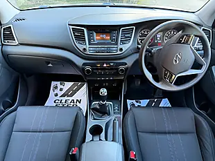 Used 2017 Hyundai Tucson S White - Interior and Exterior details 8