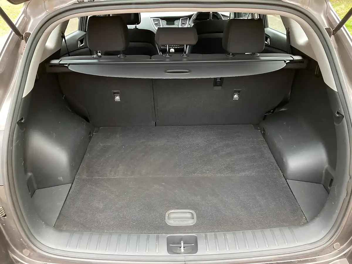 Used 2017 Hyundai Tucson Se Blue Drive Grey - Interior and Exterior details 11