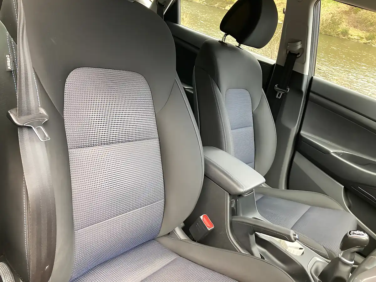 Used 2017 Hyundai Tucson Se Blue Drive Grey - Interior and Exterior details 15