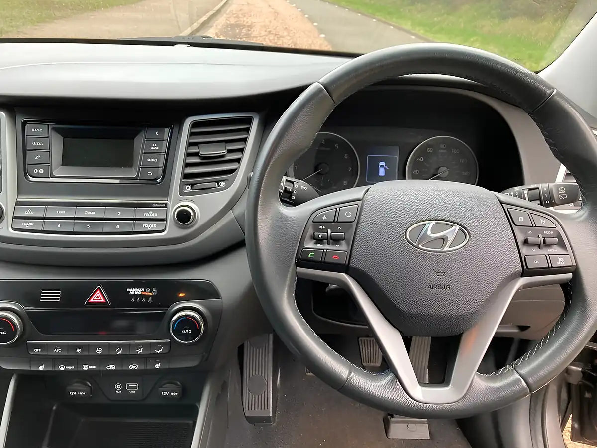 Used 2017 Hyundai Tucson Se Blue Drive Grey - Interior and Exterior details 16