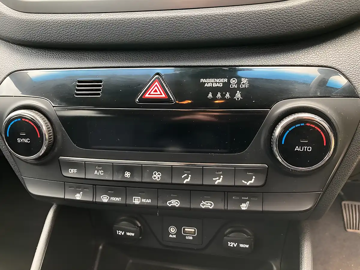 Used 2017 Hyundai Tucson Se Blue Drive Grey - Interior and Exterior details 20