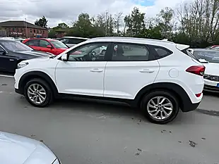 Used 2017 Hyundai Tucson Se Edition White - Interior and Exterior details 20