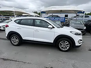 Used 2017 Hyundai Tucson Se Edition White - Interior and Exterior details 5