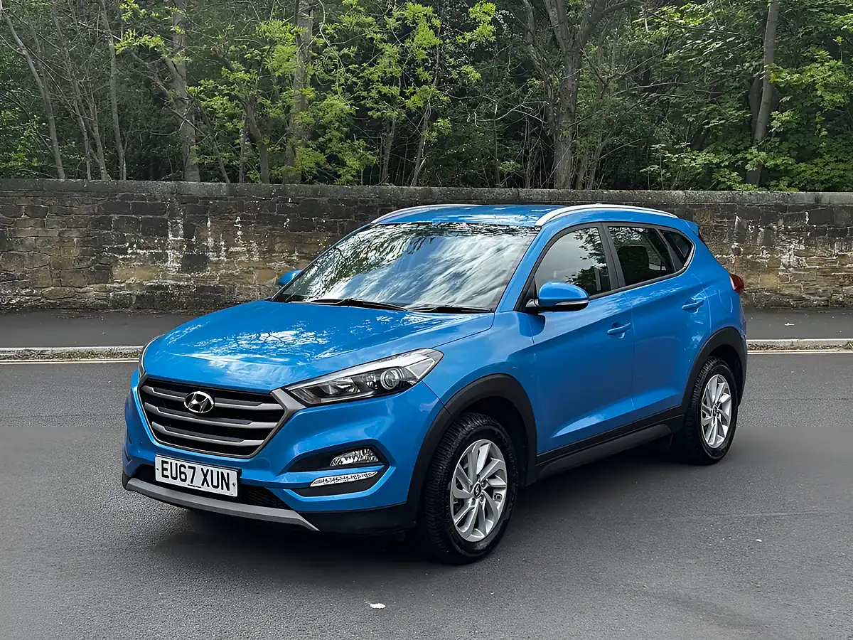 Used 2017 Hyundai Tucson Se Nav Ara Blue - Front View
