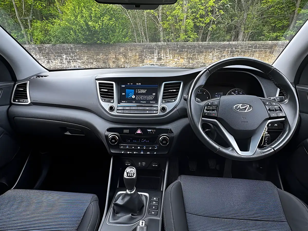 Used 2017 Hyundai Tucson Se Nav Ara Blue - Interior and Exterior details 2