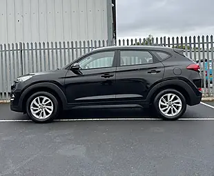 Used 2017 Hyundai Tucson Se Nav Black - Interior and Exterior details 8