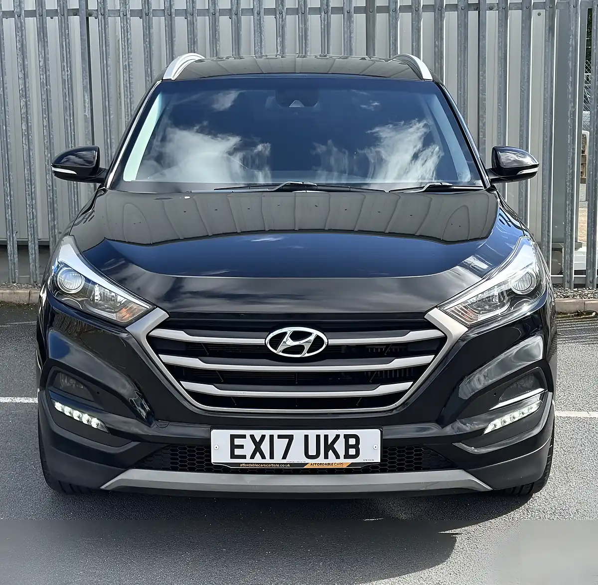 Used 2017 Hyundai Tucson Se Nav Black - Interior and Exterior details 3