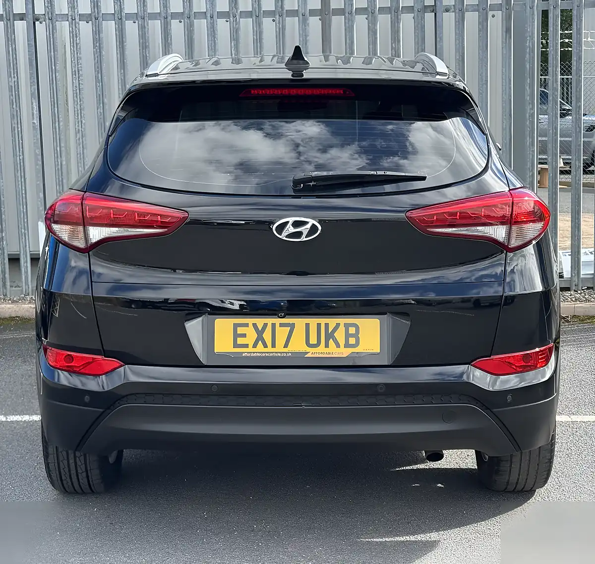 Used 2017 Hyundai Tucson Se Nav Black - Interior and Exterior details 6